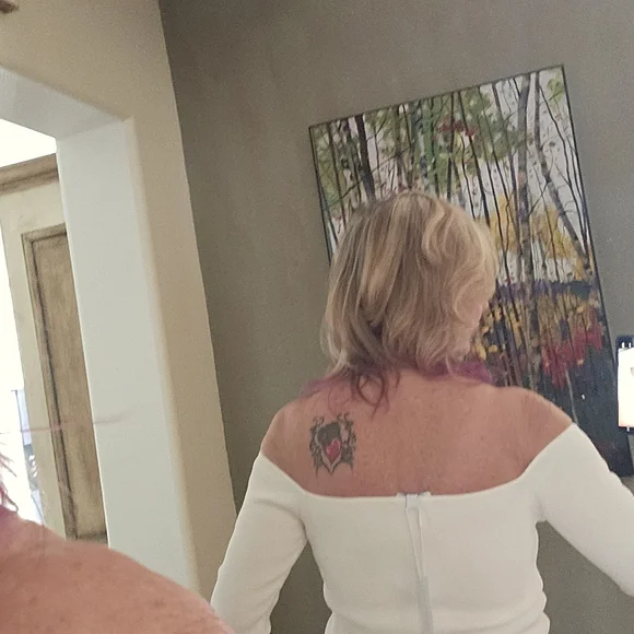 Lucy Paris's white top - Picture 3 of 9